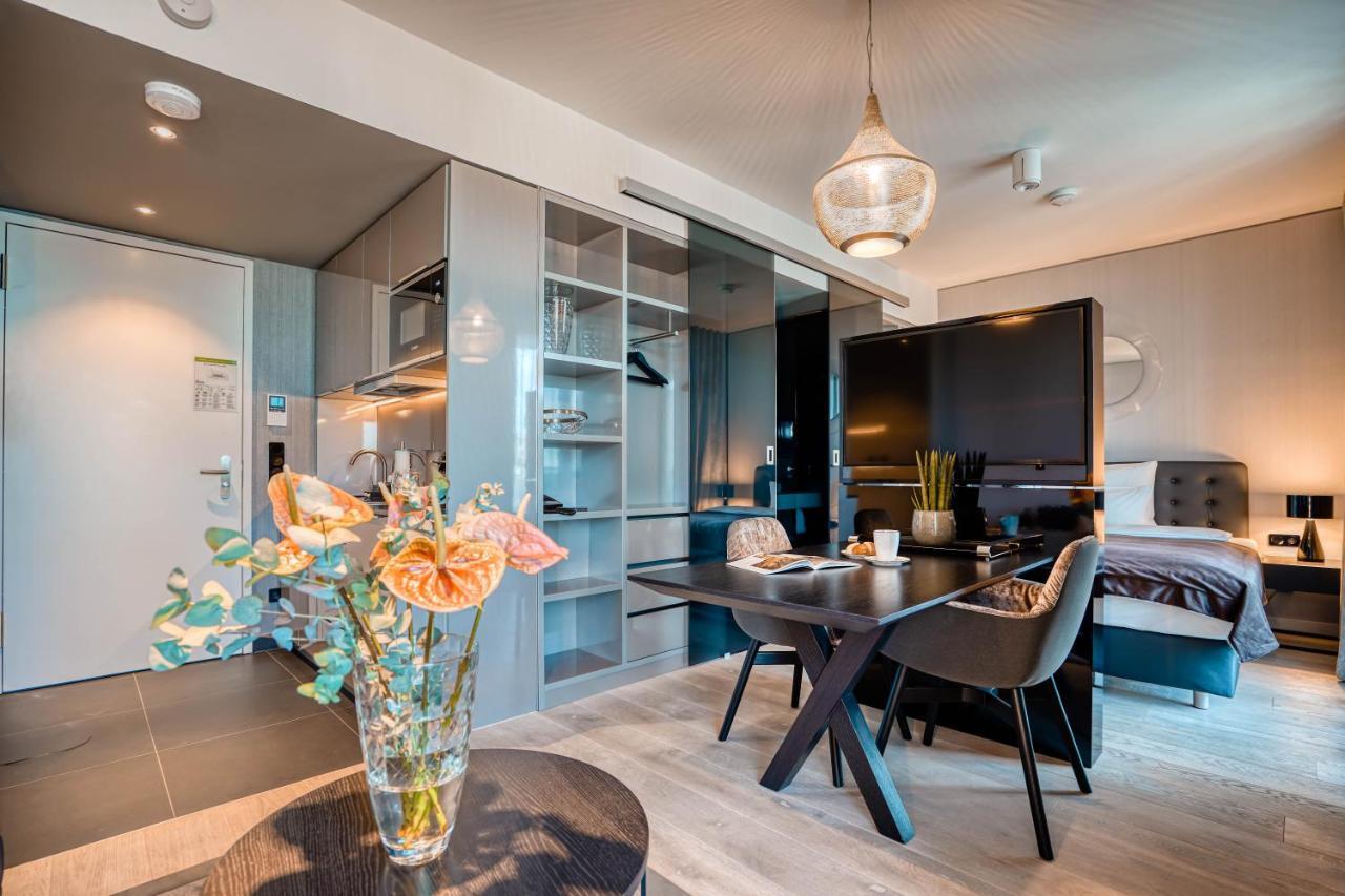 Cloud No7 Apartments Stuttgart Ngoại thất bức ảnh